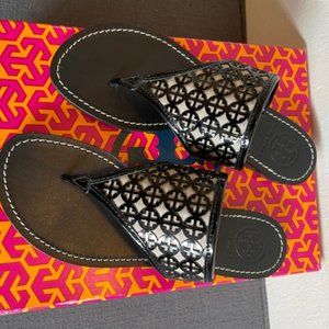 Tory Burch Thatched Perforated Logo Thong Sandal- Brand New!